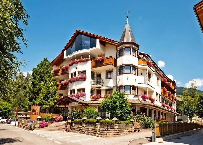 Hotel Villa Monica Dobbiaco